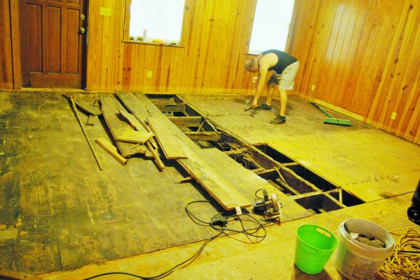 Subfloor Demolition in Paducah